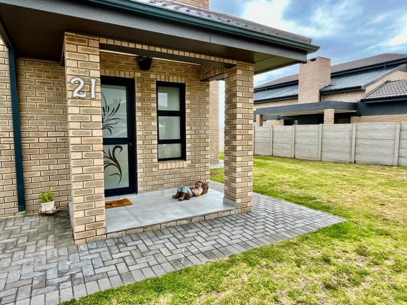 3 Bedroom Property for Sale in Reebok Western Cape